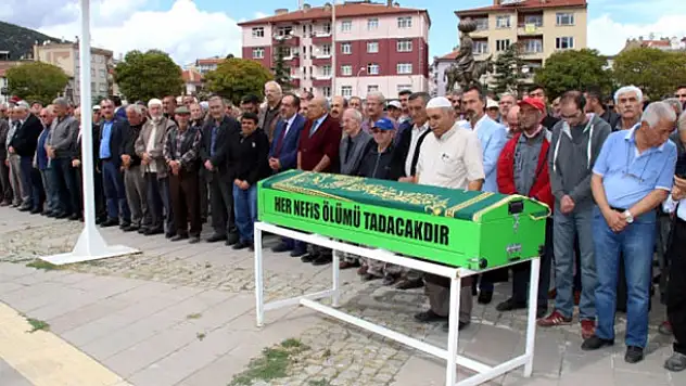 Ünlü oyuncuya sanat dünyasından büyük vefasızlık!