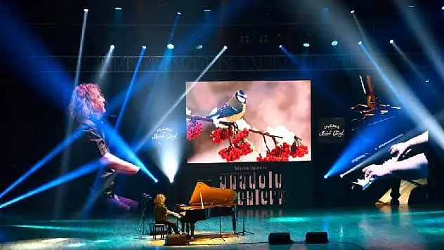 Ünlü piyanist Tuluyhan Uğurlu'dan Konya'da konser
