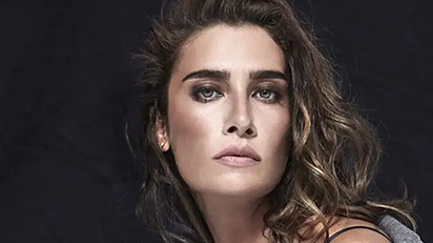 Ünlü şarkıcı Sıla, trafik kazası geçirdi!