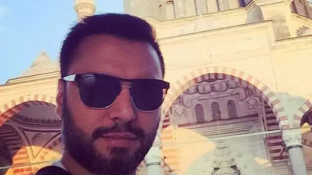 Ünlü türkücü Alişan Selimiye Camii'ne bir kez daha hayran kaldı
