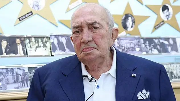Ünlü yönetmen, film ve televizyon yapımcısı Türker İnanoğlu hayatını kaybetti
