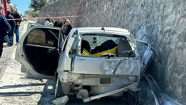 Uşak'ta feci kaza: Karı-koca hayatını kaybetti, 3 kişi yaralandı