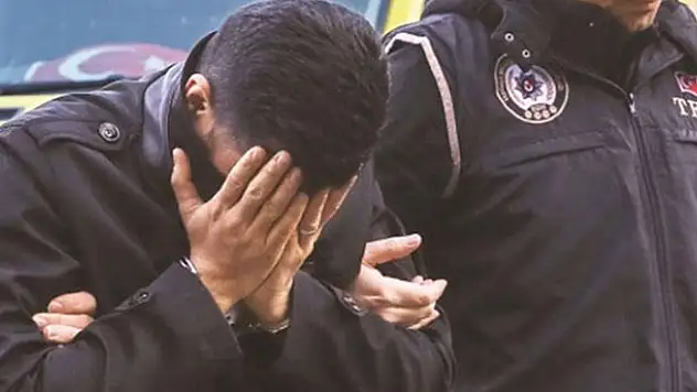 Üsteğmen 'FETÖ'cüyüm' diyerek teslim oldu