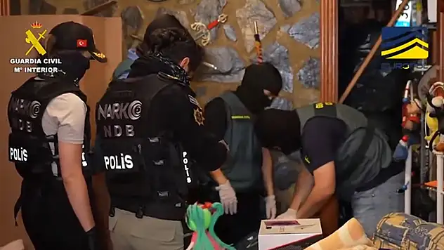 Uyuşturucu kaçakçılığından kırmızı bültenle aranan Kerim Dağlıoğlu İspanya'da yakalandı
