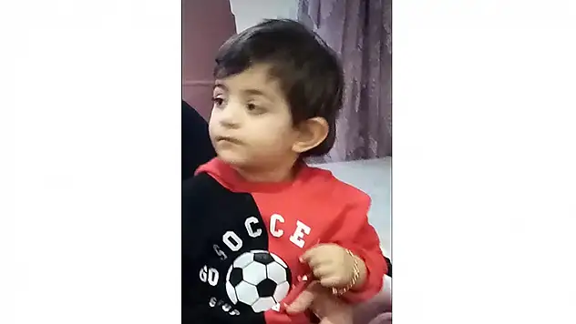 Üzerine kale direği devrilen 4 yaşındaki Selahattin, yaşamını yitirdi 