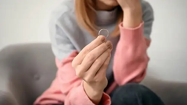 Uzman isim açıkladı: Boşanma davalarının yüzde 70'ini kadınlar açıyor