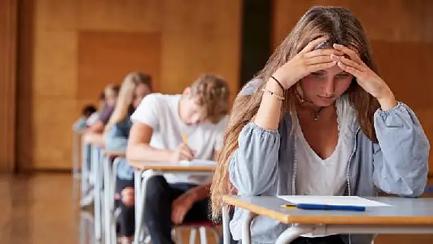 Uzmanı YKS öncesi uyardı: Ailelerin yüksek beklentisi sınav kaygısını artırıyor