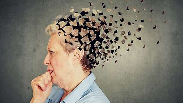 Uzmanından açıklama: Unutkanlık tek başına alzheimer belirtisi değildir

