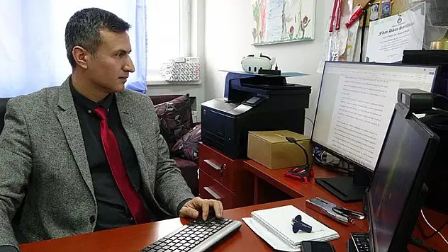 Uzmanından yapay zeka uyarısı: 'Evcilleştirmezsek aileyi yıkar'