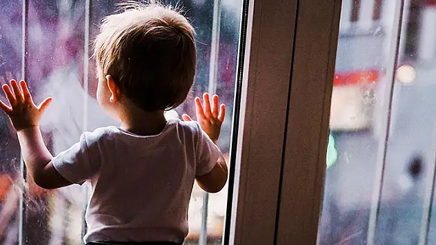 Uzmanlar uyarıyor: Yaz aylarında yüksekten düşmeler ve suda boğulmalar öne geçiyor