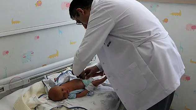 Uzmanlardan ailelere bebekler için aşı uyarısı