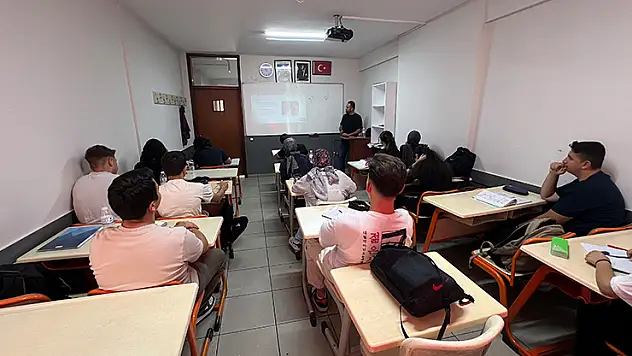 Uzmanlardan 'lise tercihleri üniversite yolculuğuna ilk adım' uyarısı