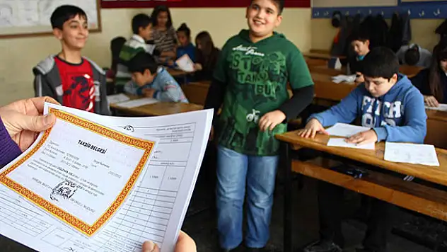 Uzmanlardan velilere karne uyarısı