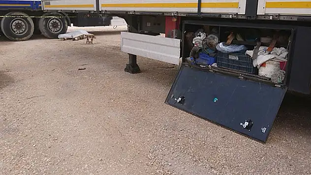 Uzun yoldan geldi, Konya'da kalbine yenik düştü