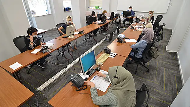 Vaka sayısı azalan Konya'da Kovid-19'la mücadelenin kahramanları: Filyasyon ve çağrı merkezi ekipleri
