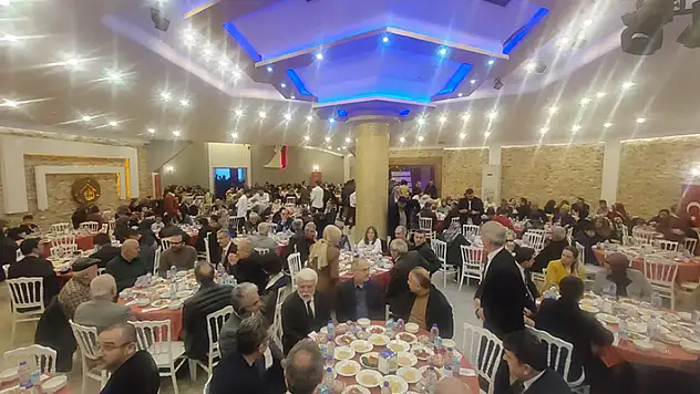 Vakıflar 73 bin kişiyle sofrasını paylaşıyor