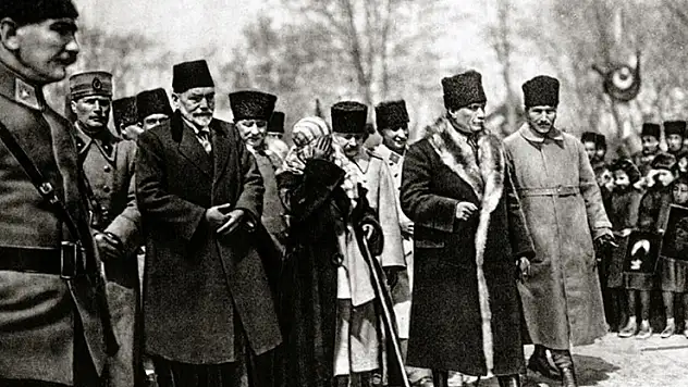 Vali Akın 105. Yıl kutlamaları için tarih verdi