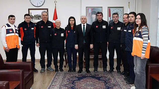 Vali Akın, AFAD'ın 16. kuruluş yıl dönümünü kutladı