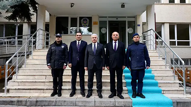 Vali Akın Bozkır'da incelemelerde bulundu