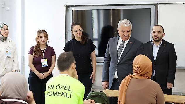 Vali Akın'dan Yaz Okullarına yakın takip