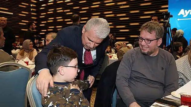 Vali Akın, engelli vatandaşlar ve aileleri ile iftarda buluştu