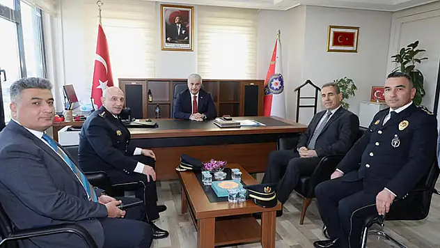 Vali Akın'dan güvenlik güçlerine ziyaret