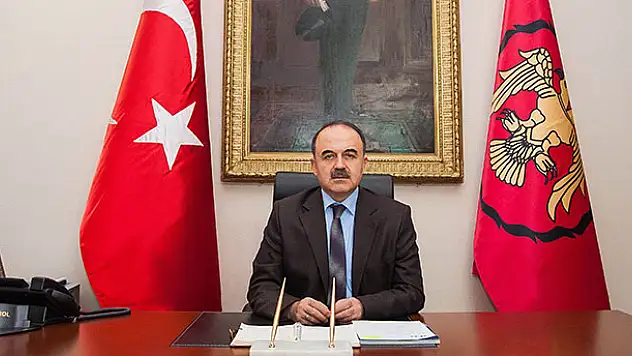Vali Erol'dan Polis Teşkilatına Kutlama