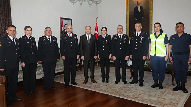 Vali Özkan: Jandarma Teşkilatımız, depremlerden sonra yaraların sarılmasında önemli bir rol aldı
