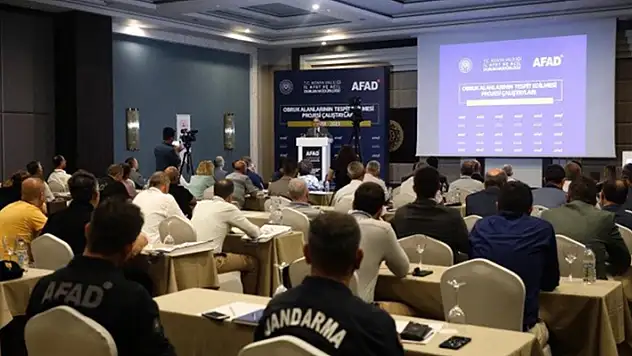 Vali Özkan, Obruk Alanlarının Tespit Edilmesi Projesi 4. Çalıştayına katıldı
