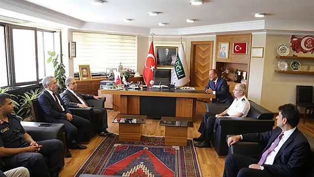 Vali Toprak'tan Başkan Oprukçu'ya ziyaret