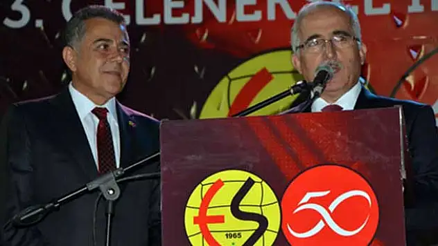 Vali Tuna: '40 yıllık Galatasaraylı olarak artık Eskişehirsporlu olduk'