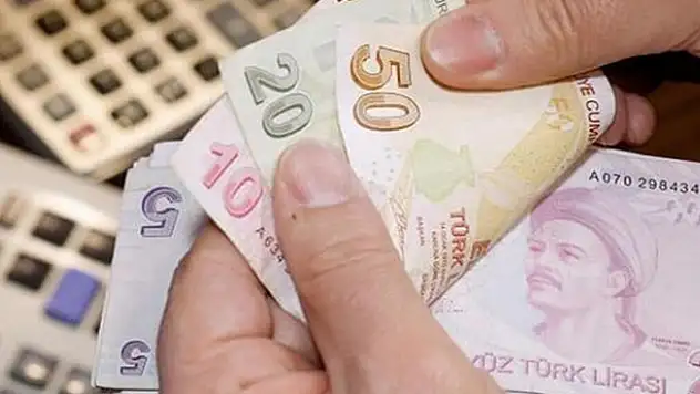 Valiliklere 65 yaş talimatı: Maaşlarını evden alacaklar