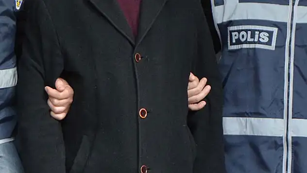 Van'da 3 belediye başkanına terör gözaltısı