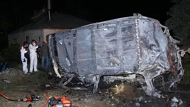 Van'da düzensiz göçmenleri taşıyan minibüs şarampole devrildi: 12 ölü, 20 yaralı
