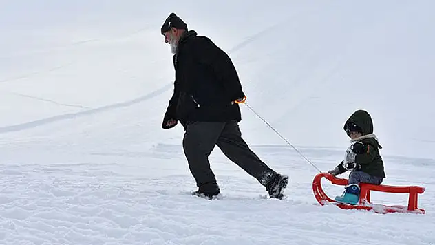 Van'da eğitime kar engeli