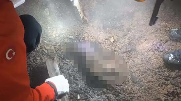 Van'da evde yangın faciası! 6 aylık bebek beşiğinde can verdi
