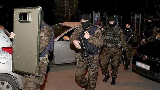 Van'da PKK'nın hücre evine operasyon: 5 gözaltı