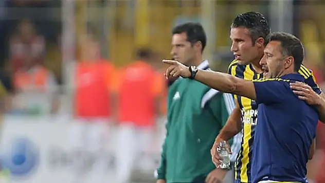 Van Persie krizine başkan el koydu