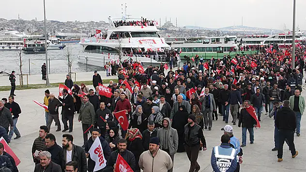 Vatandaşlar Yenikapı'ya akın etti