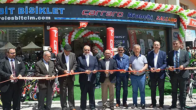 Velesbit Mağazası açıldı