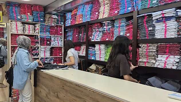 Veliler dikkat! Okul kıyafetlerinde yeni dönem başladı