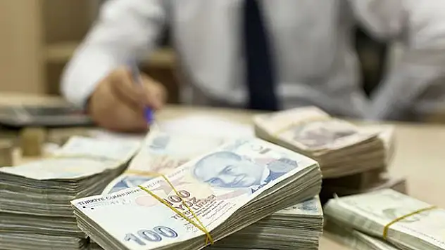 Vergi daireleri pazartesi günü saat 19.00'a kadar açık olacak