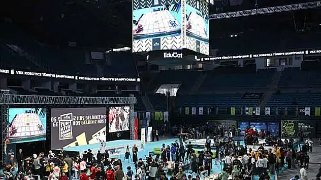 'VEX Robotics Türkiye Şampiyonası' İstanbul'da başladı