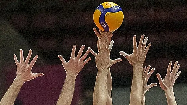 Voleybol AXA Sigorta Efeler Ligi'nde şampiyon yarın belli olacak
