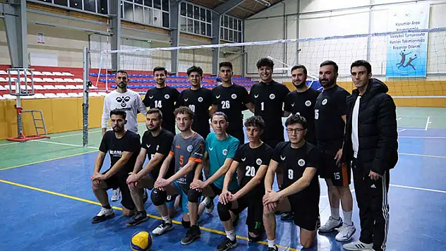 Voleybolda Konya derbisi oynanacak