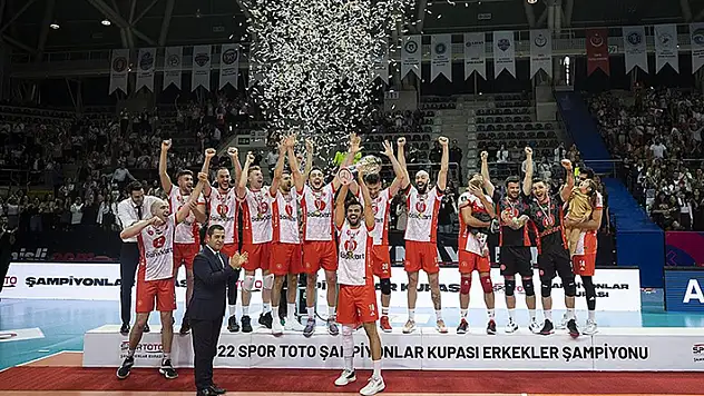 Voleybolda Spor Toto Şampiyonlar Kupası Ziraat Bankkart'ın

