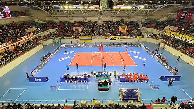 Voleybolda taraftar belirsizliği