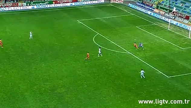 Volkan Demirel'e köşe yazılarında sert tepki!
