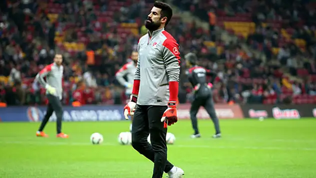 Volkan Demirel, Euro 2016'da milli formayı giymek istiyor