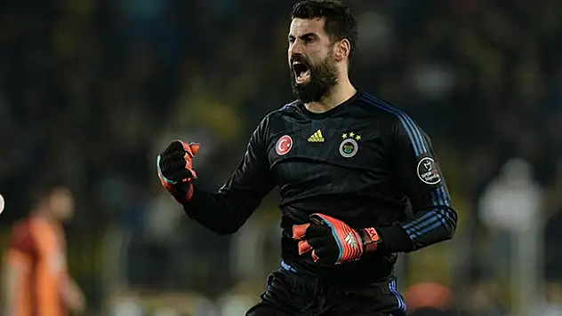 Volkan Demirel: Gururunuz yok mu sizin!